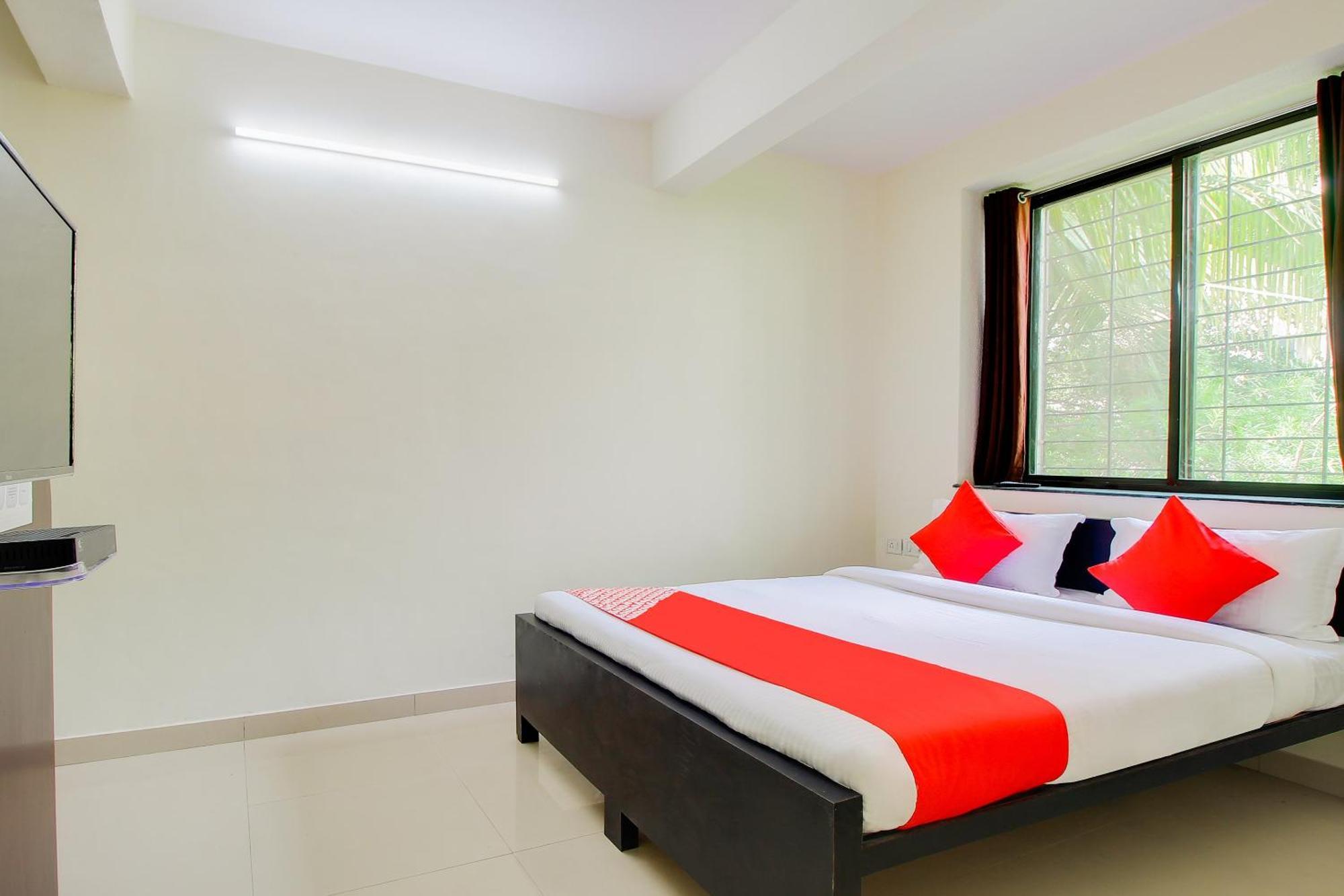 פונה Hotel O Galaxy Near Inox מראה חיצוני תמונה